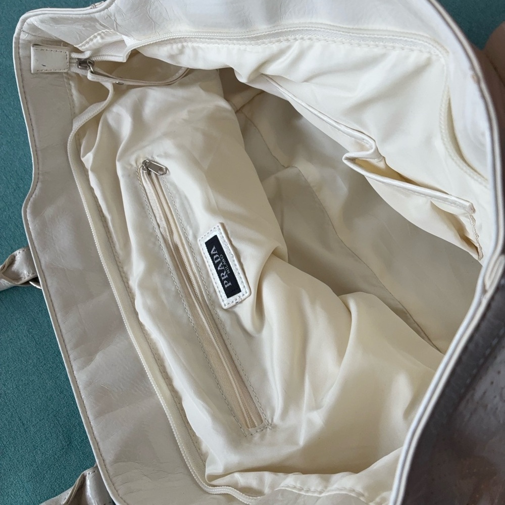 Prada White Leather Shoulder Bag - Picture 6 of 10